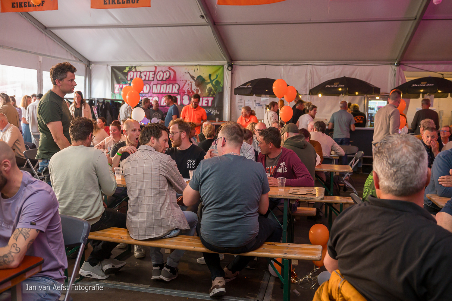 https://www.oranjefeesteneikelhof.nl/wp-content/uploads/2026/05/JvA20260508-0033.jpg