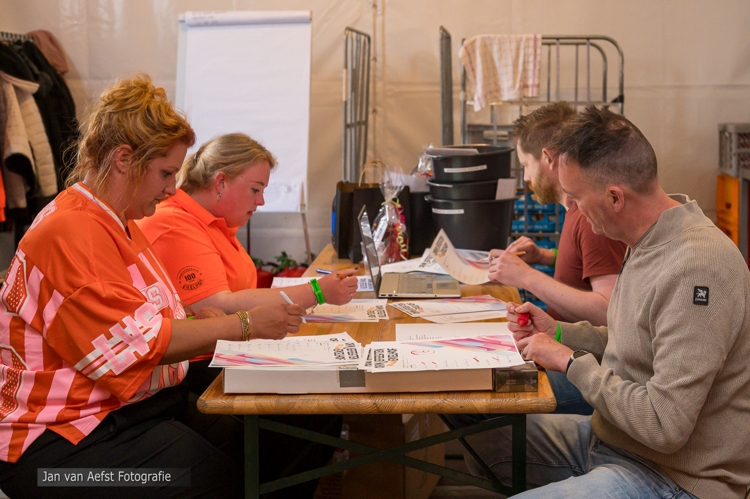 https://www.oranjefeesteneikelhof.nl/wp-content/uploads/2026/05/JvA20260508-0068.jpg