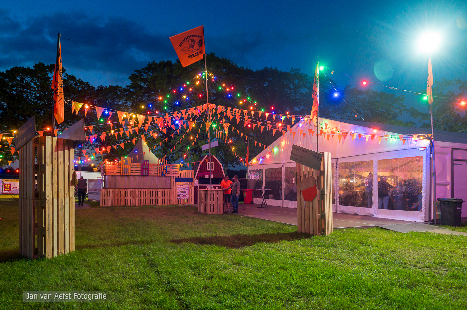 https://www.oranjefeesteneikelhof.nl/wp-content/uploads/2026/05/JvA20260508-0086.jpg